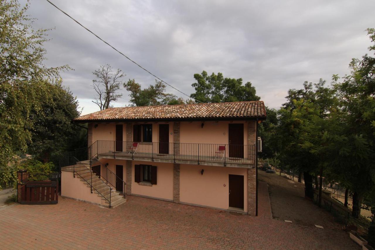 Agriturismo Ca' Isotta Castello di Serravalle Exterior photo